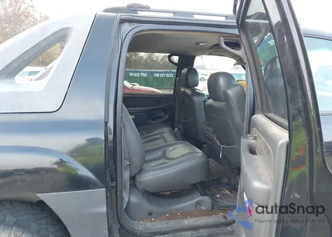 2003 Chevrolet Avalanche 1500 from USA, damaged, VIN 3GNEC13T53G166692